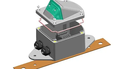3D-modell av en elektronisk enhet med koblinger og beskyttelsesdeksel.